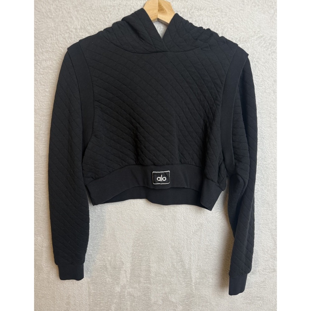 Alo Yoga Quilted Cropped Black Arena Hoodie Women's Athleisure Wear Pullover Top